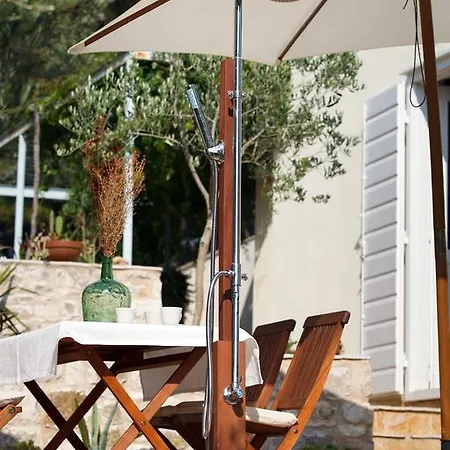 Séjour à la campagne Robinson House Nicolina Hvar Town