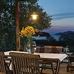 Kır Evi Robinson House Nicolina