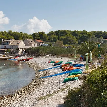 Gospodarstwo wiejskie Robinson House Nicolina *