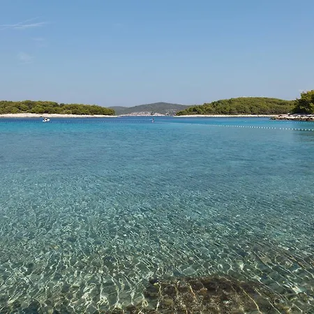 Robinson House Nicolina