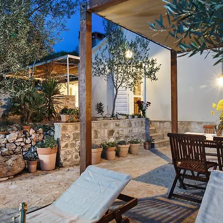Robinson House Nicolina Hvar Town