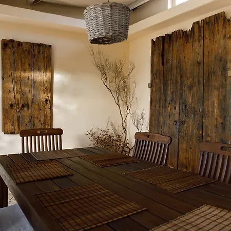 Robinson House Nicolina 乡村民宿 *