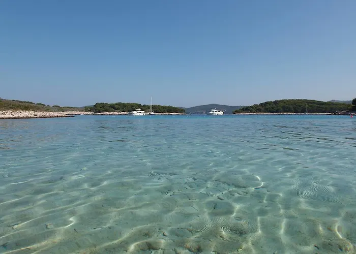 Robinson House Nicolina Gospodarstwo wiejskie Hvar Town