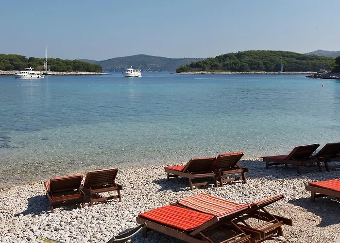 Robinson House Nicolina * Hvar Town