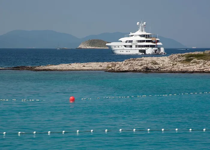 Robinson House Nicolina Hvar Town