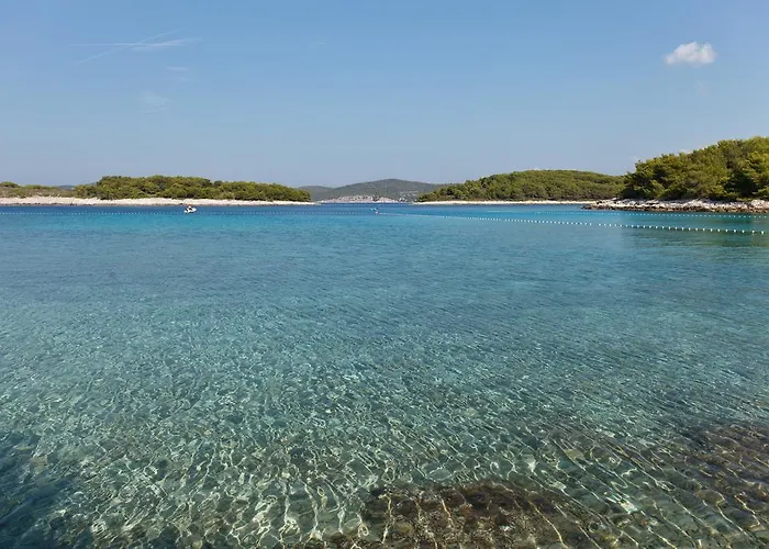 Robinson House Nicolina