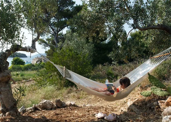 Robinson House Nicolina * Hvar Town