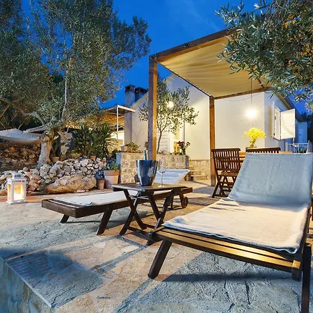 Seoska kuća Robinson House Nicolina *