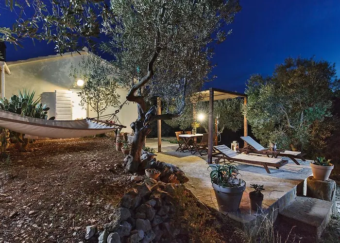 Robinson House Nicolina Hvar Town