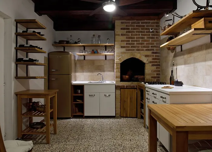 Robinson House Nicolina Casa di campagna *